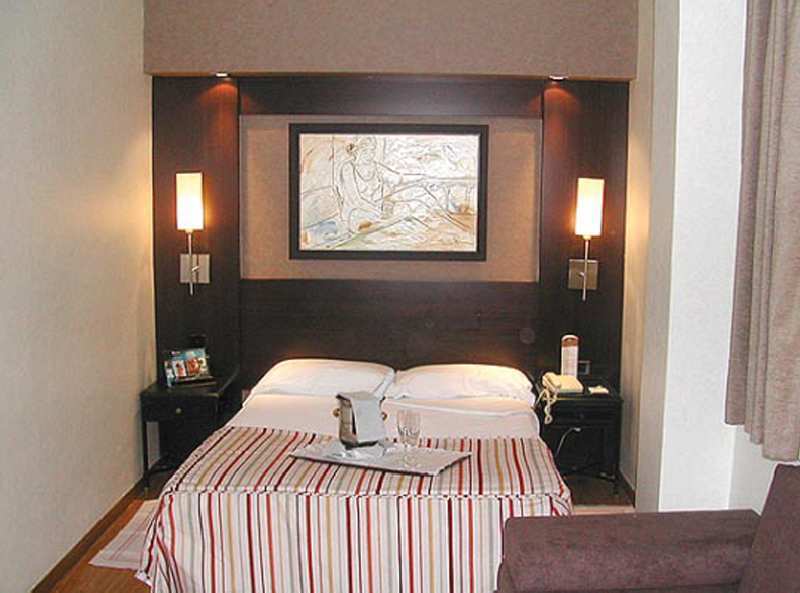 Catalonia Mikado Hotel Barcelona Exterior foto